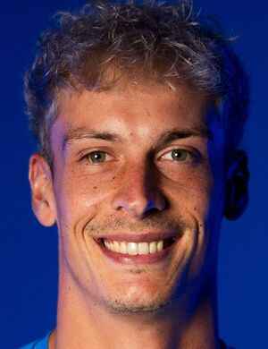 Luis Pfaumann profil resmi