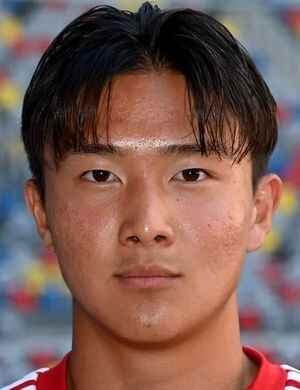 Si Woo Yang profil resmi