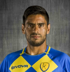 أدريان أوسكار لوسيرو