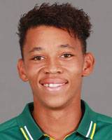 Thando Ntini