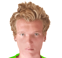 Sebastian Brzezinski headshot