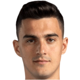 Alexander Erler headshot