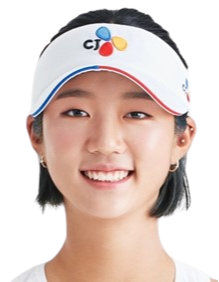 Ji Eun Lee headshot