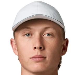 Ethan Quinn headshot