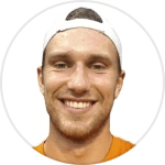 Maciej Rajski headshot