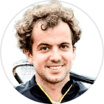 Niki Razborsek headshot