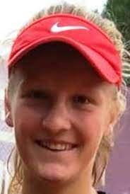 Ema Baraniakova headshot