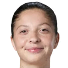 Antonia Ruzic headshot