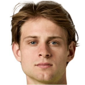 Zizou Bergs headshot